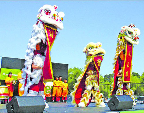 佛山黃飛鴻醒獅團(tuán) 龍燈舞獅專業(yè)制作舞獅團(tuán)多少錢，哪家好 廣東醒獅隊