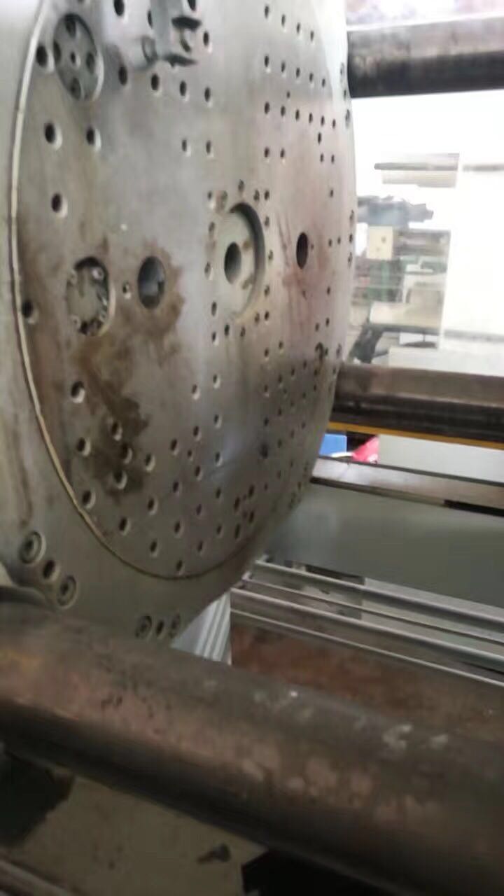 寶源雙色注塑機(jī)200T轉(zhuǎn)盤780mm，雙螺桿，雙電機(jī)，大彩屏電腦、正常生產(chǎn)、靚機(jī)平價(jià)出售