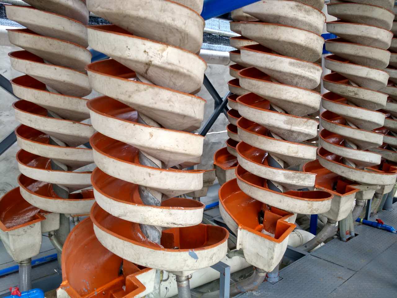 螺旋溜槽 螺旋溜槽廠家 螺旋溜槽批發(fā) 海口螺旋溜槽