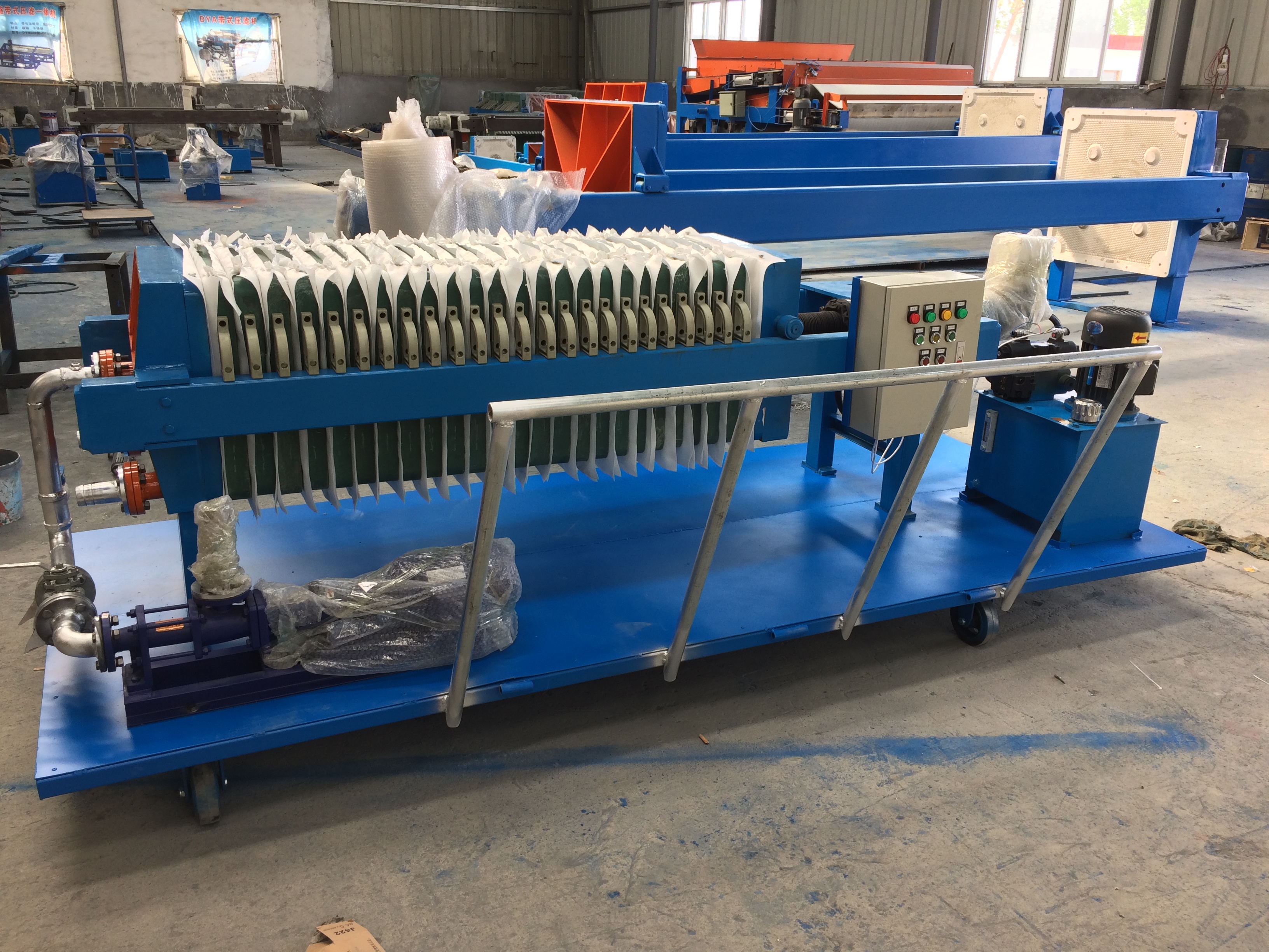 可移動(dòng)試驗(yàn)機(jī)帶螺桿泵