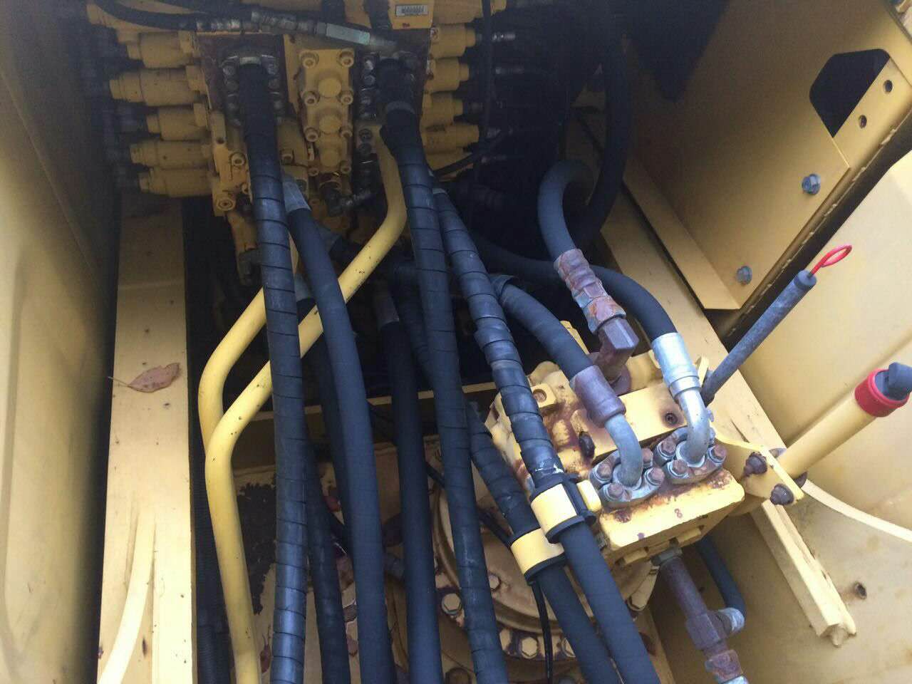 小松PC200-8二手挖掘機，進口小松200-8挖掘機參數(shù)/價格/圖片