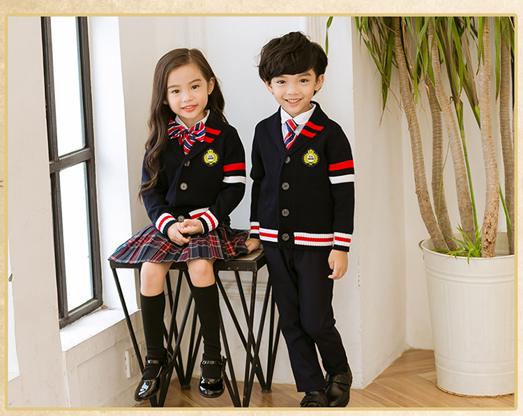 長沙市福貝 幼兒園園服教師服定制