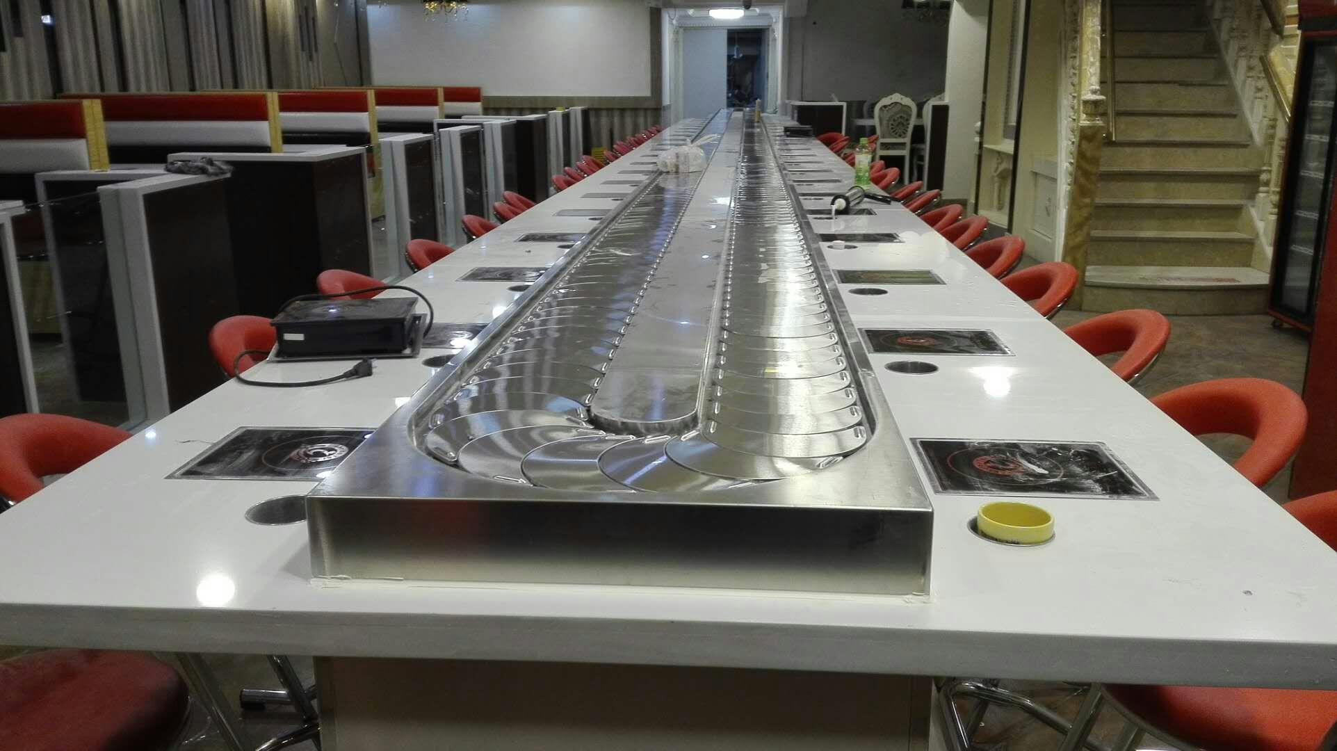 萬仕和轉(zhuǎn)轉(zhuǎn)鍋旋轉(zhuǎn)火鍋設(shè)備廠家訂制