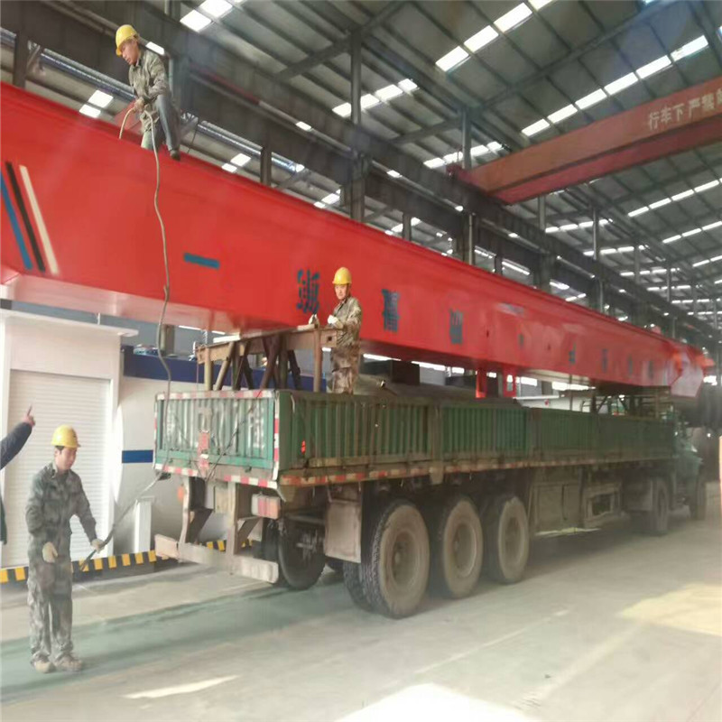 泰安廠家直銷優(yōu)質(zhì)單梁起重機(jī)。單梁起重機(jī)報價