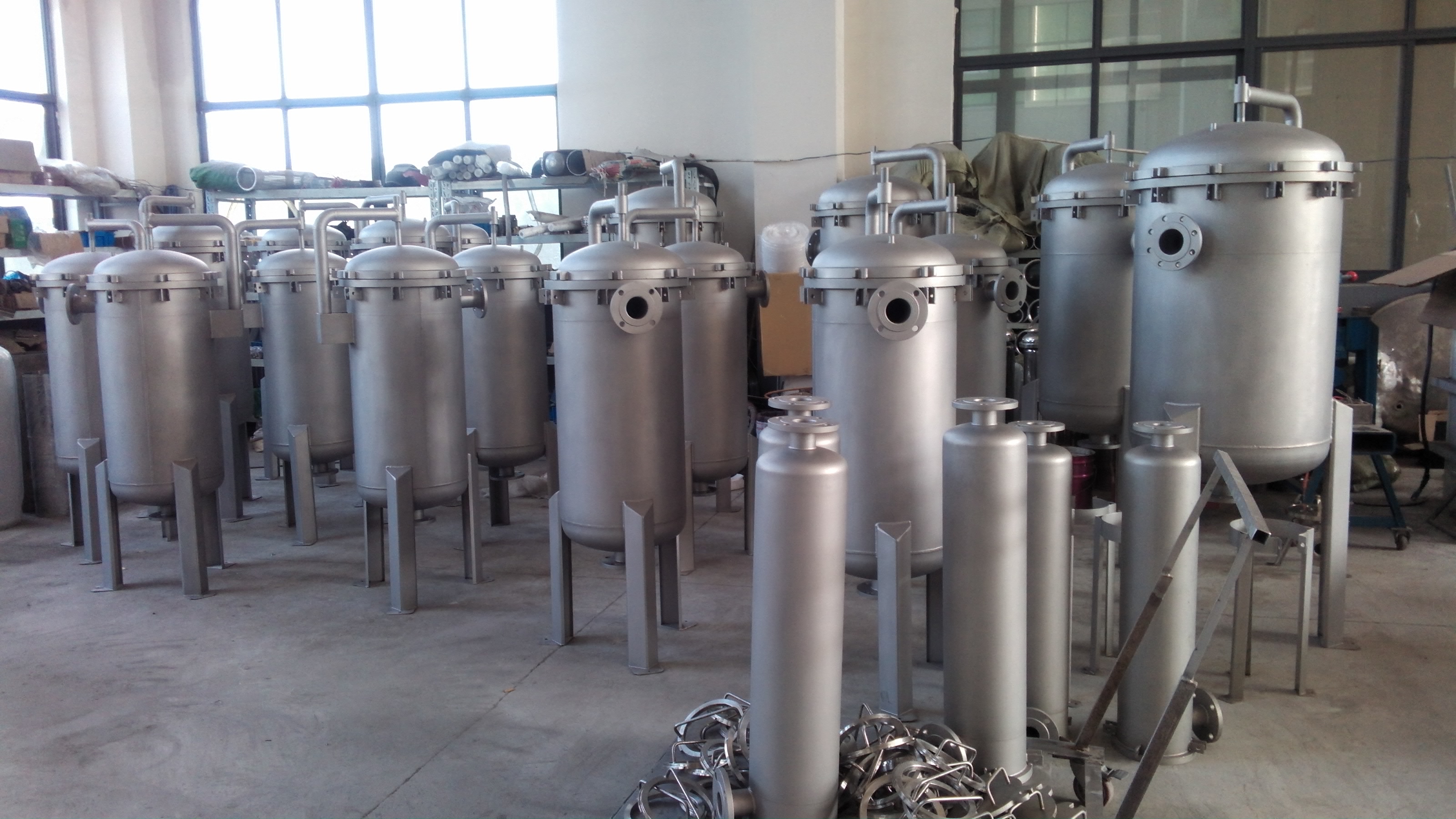 供應(yīng)上海多袋過濾器 布袋過濾器 多袋過濾器 上海袋式過濾器