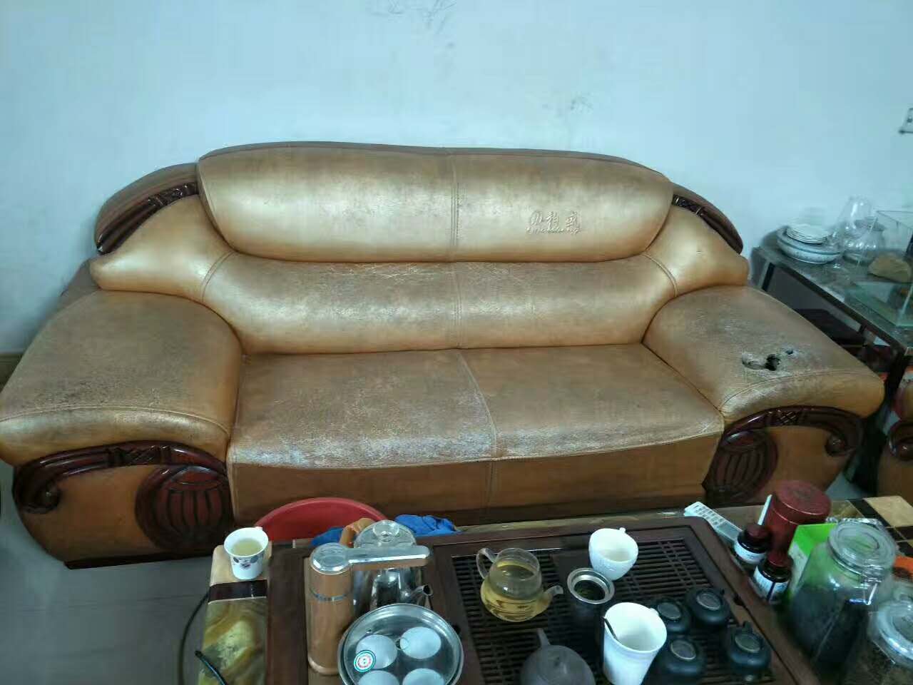 專業(yè)上門換皮訂做專業(yè)沙發(fā)換皮專業(yè)訂做熱線專業(yè)沙發(fā)換皮專業(yè)訂做