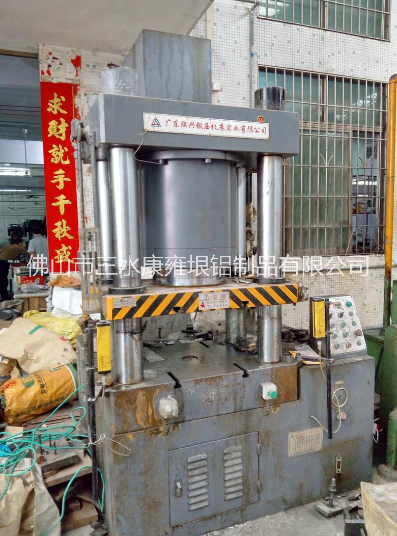 佛山鍛壓LED散熱器供應(yīng) 燈具外殼3~9W燈罩液壓 led燈罩散熱器價(jià)格