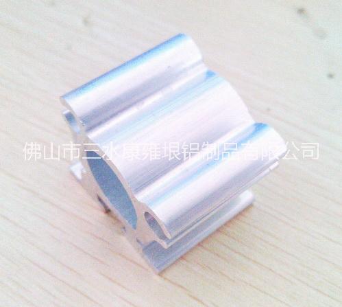 汽車踏板波浪板廠家 汽車配件殼體散執(zhí)器價格 汽車配件殼體散執(zhí)器銷 鋁型材汽車配件殼體散執(zhí)器