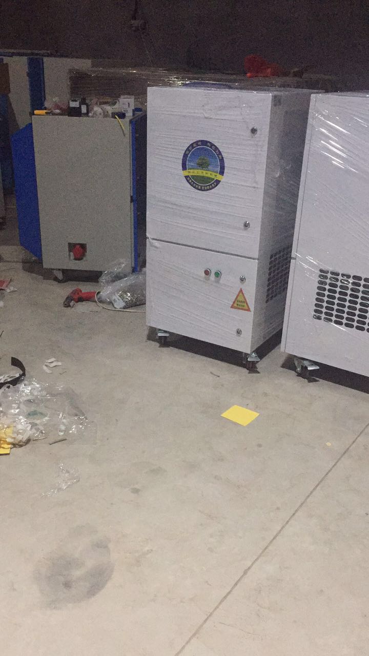 雙臂白色款焊煙凈化器