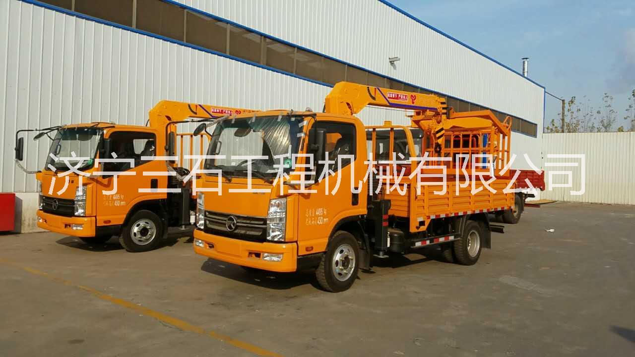 山東濟寧3.2噸凱馬藍牌隨車吊 凱馬底盤云內(nèi)95馬力