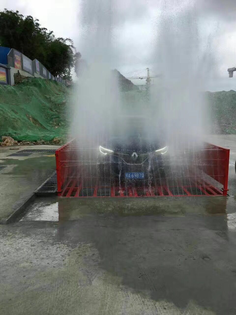 遵義建筑工地洗車機(jī) 車輛環(huán)保洗輪