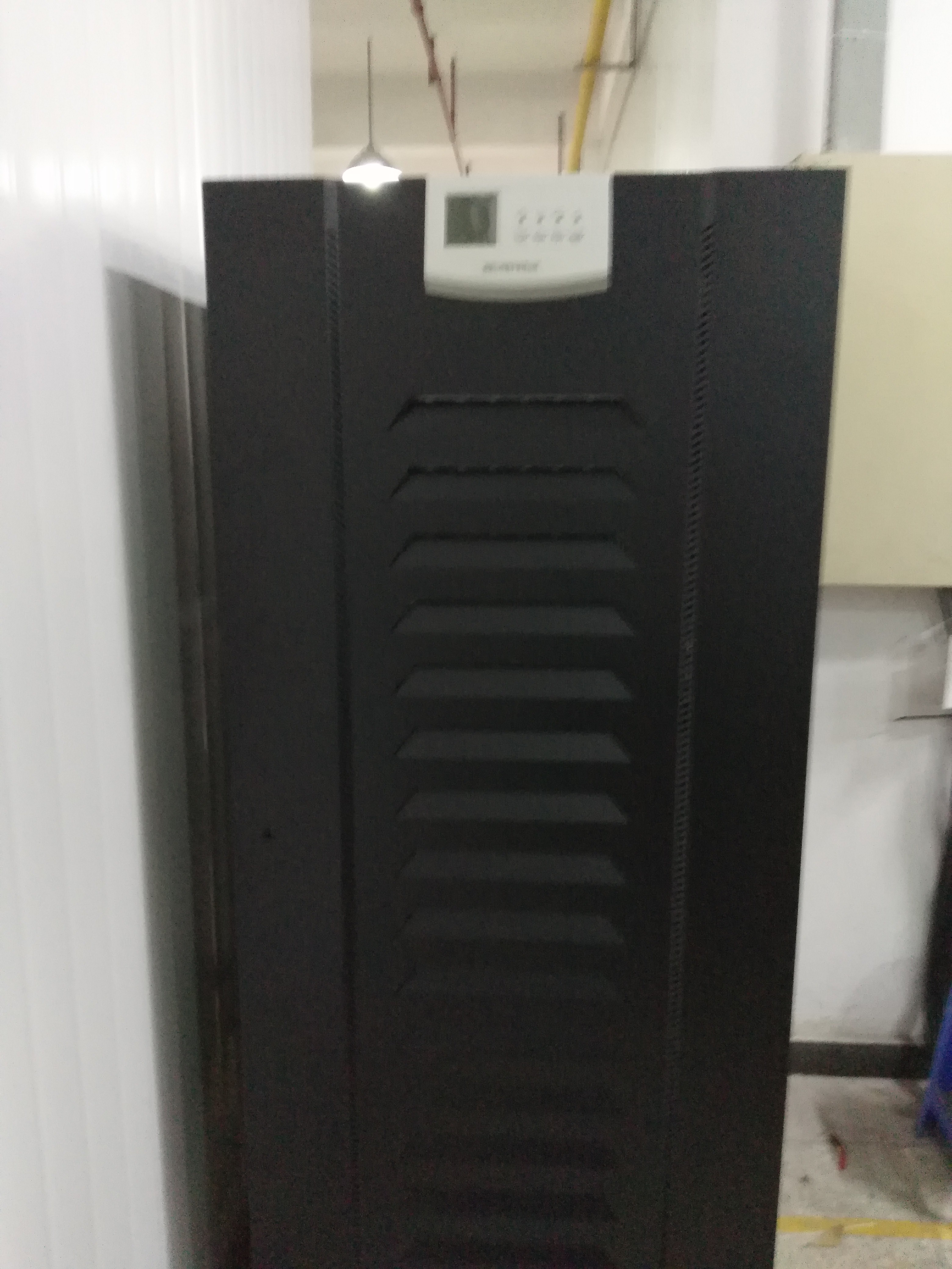 *醫(yī)療設(shè)備不間斷電源