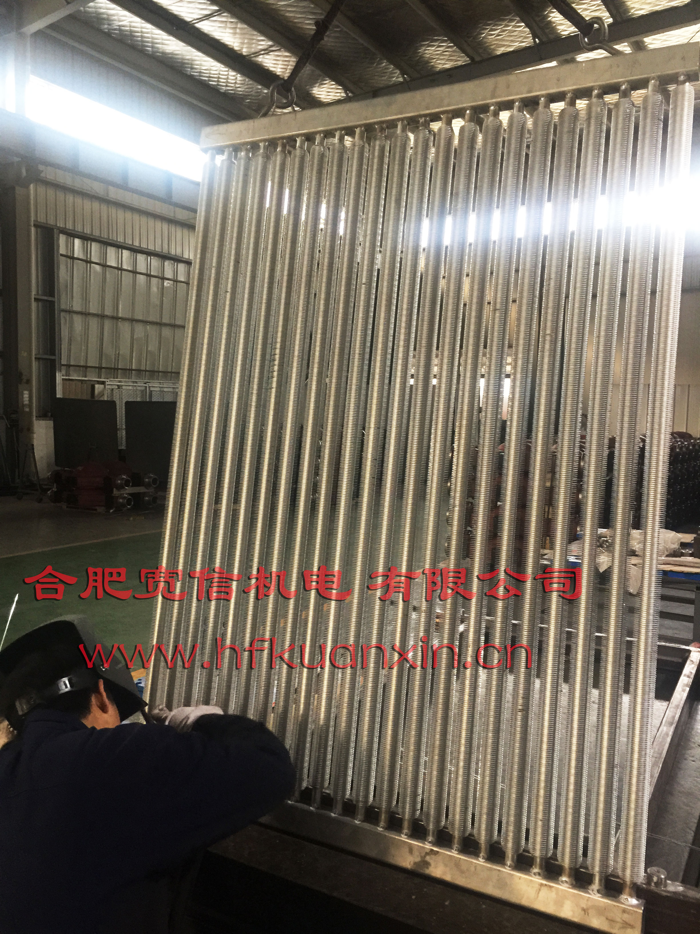 翅片管散熱器 煙氣翅片管散熱器不銹鋼翅片管式換熱器寬信供