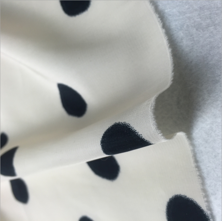 復(fù)合絲水洗絨面料 質(zhì)地柔軟光滑春夏時裝裙子襯衫用布 廠家直銷布料 復(fù)合絲水洗絨面料批發(fā) 廠家直銷復(fù)合絲水洗絨面料