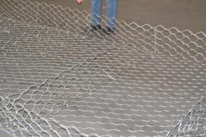 宏利雙隔板雷諾護(hù)墊生產(chǎn)廠家