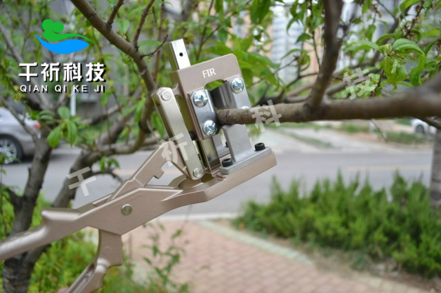新款果樹 嫁接機(jī) 嫁接器 嫁接工具嫁接剪鉗 新型苗木果蔬嫁接* 嫁接機(jī) 嫁接器 嫁接工具嫁接*