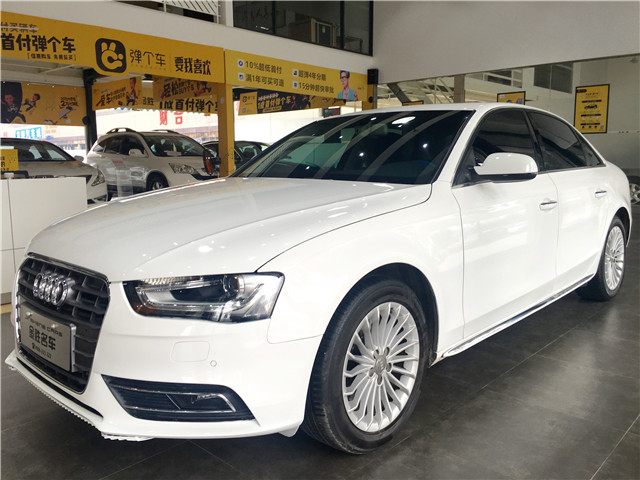 【金勝名車】一汽奧迪 A4L 2.0T 35 TFSI典藏版 自動(dòng)標(biāo)準(zhǔn)型 首付8.9萬(wàn)