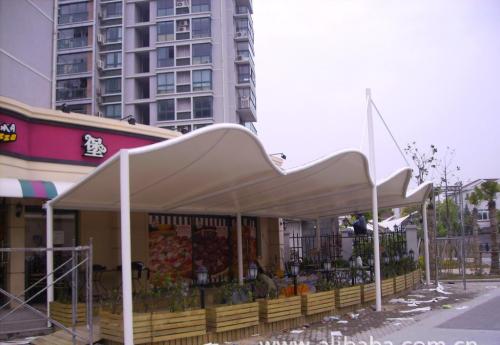 膜結(jié)構(gòu)車棚_設計膜結(jié)構(gòu)車棚