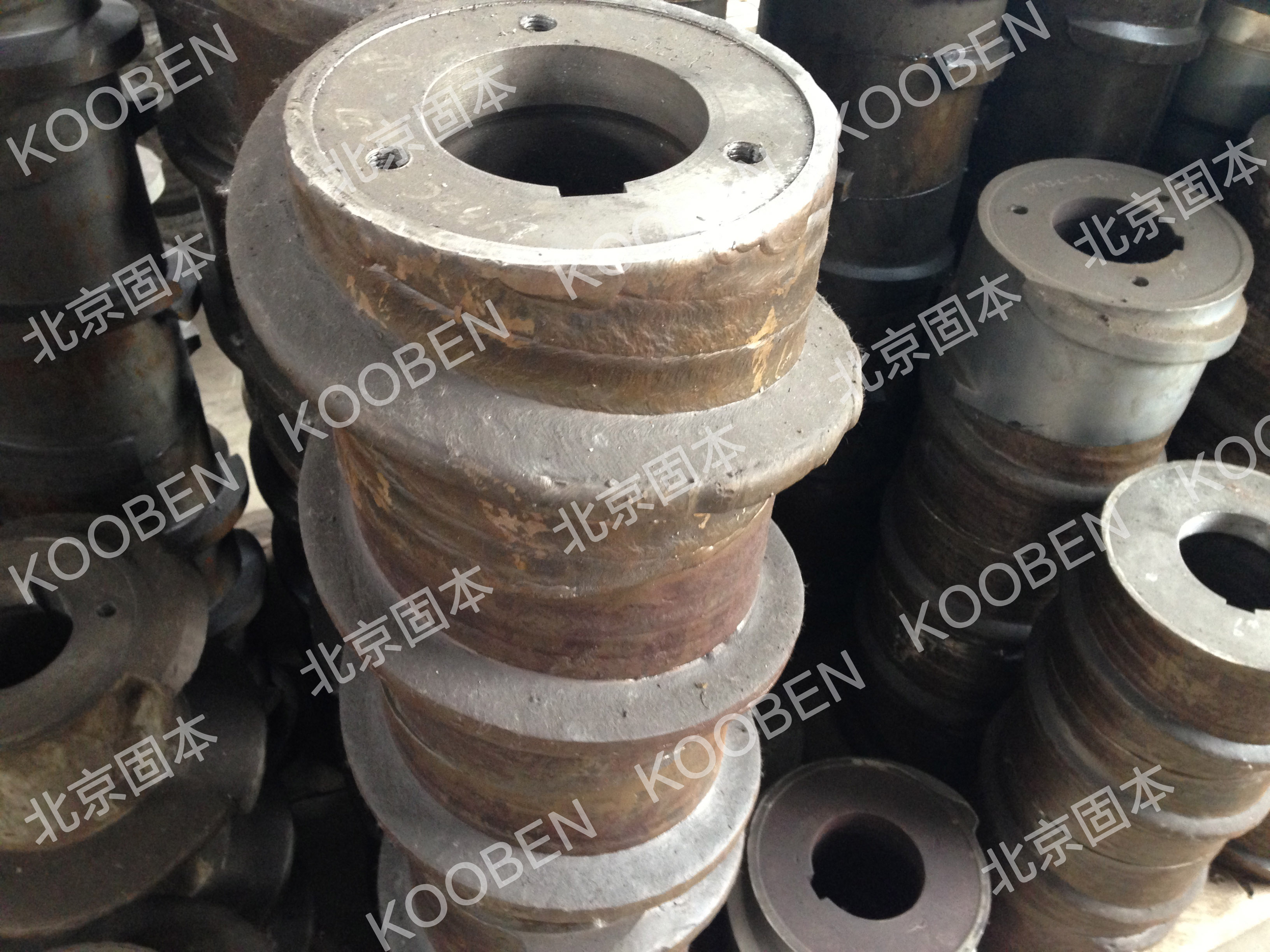 榨油機榨螺堆焊,榨油機螺旋堆焊