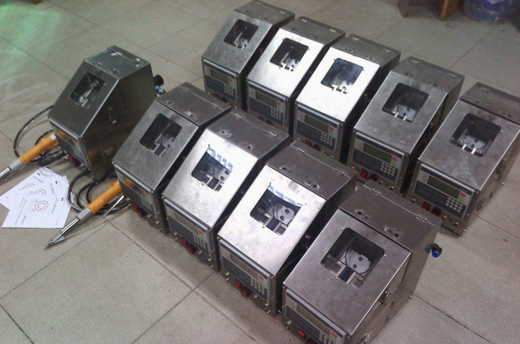 全自動打螺絲機 全自動擰螺絲機 （單頭） 中山全自動打螺絲機 坦洲全自動打螺絲機 珠海全自動打螺絲機 全自動打螺絲機價格