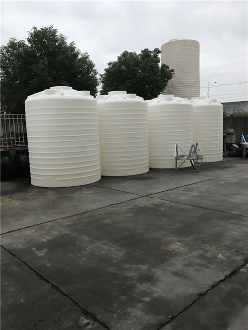 2噸塑料水箱廠家 2立方塑料水箱批發(fā)
