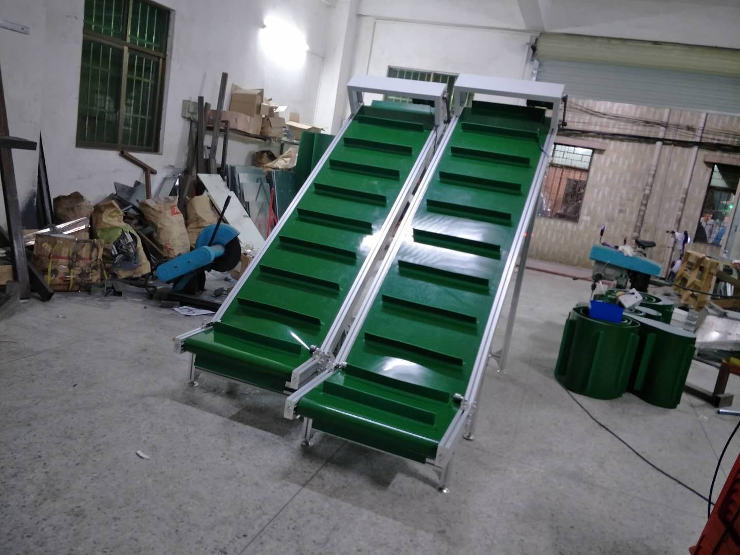 輸送帶報(bào)價(jià)  輸送帶供應(yīng)商 輸送帶批發(fā) 輸送帶傳送帶 爬坡輸送帶