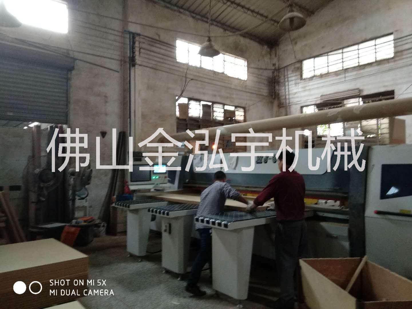 佛山電腦鋸MJ-330P廠家* 金泓宇高速重型電腦裁板鋸