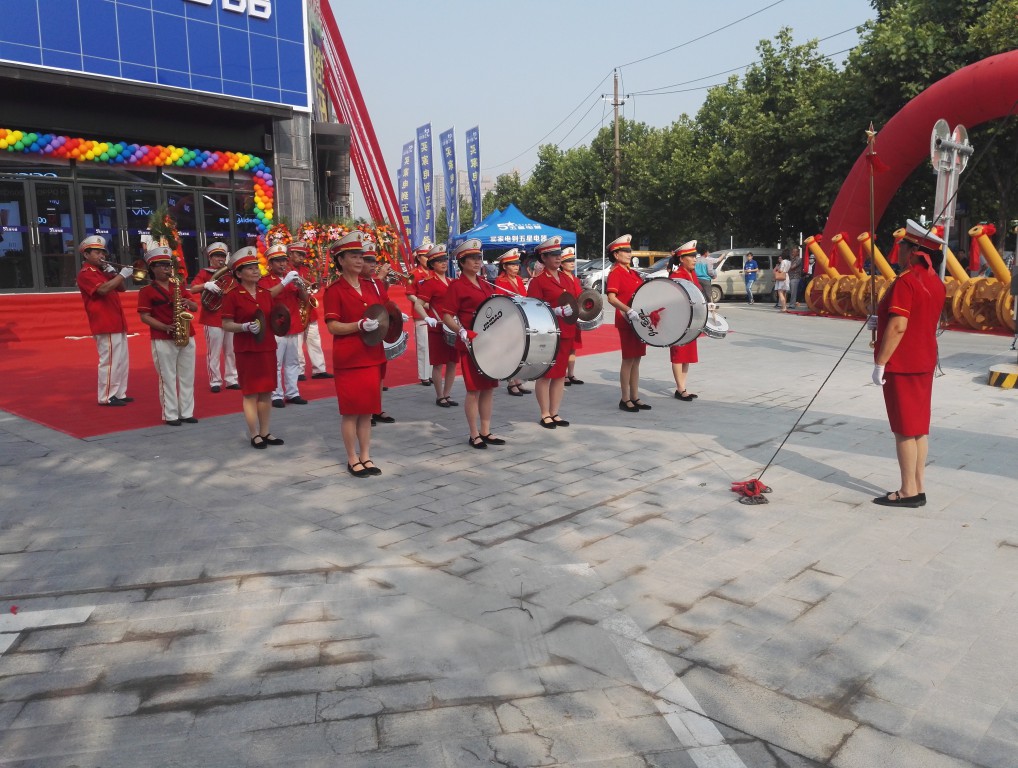鄭州軍樂(lè)隊(duì)鄭州軍鼓隊(duì)鄭州鑼鼓隊(duì)鄭州腰鼓隊(duì)服務(wù)今牛文化傳播