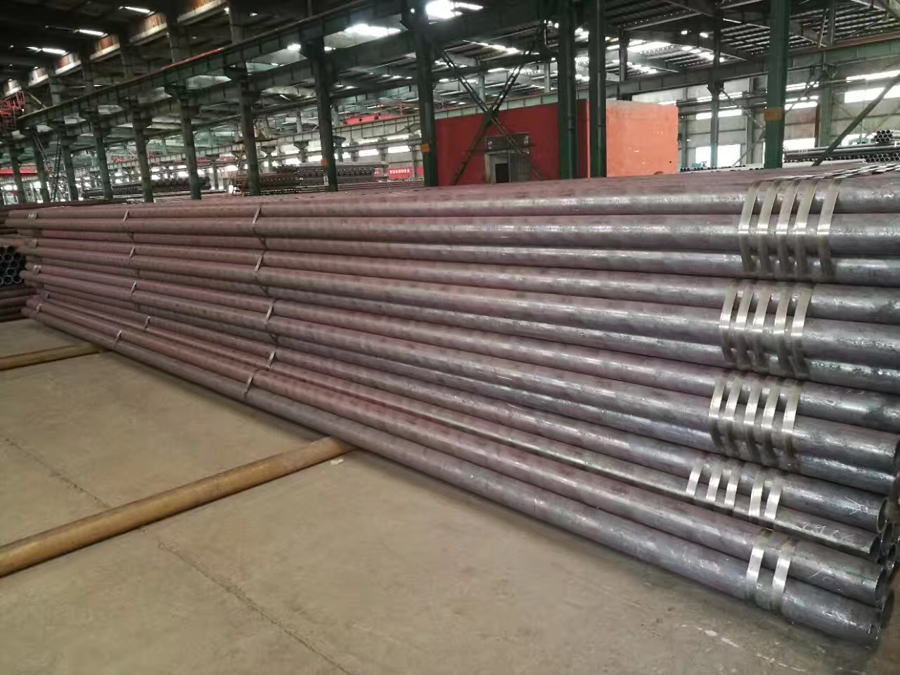 大量供應(yīng) 16mn無縫鋼管 Q345無縫鋼管 大口徑冷拔無縫鋼管