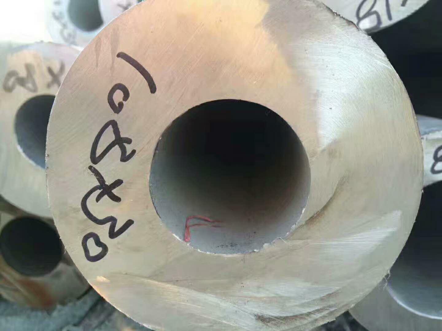 優(yōu)質(zhì)合金鋼管優(yōu)質(zhì)合金鋼管制造商聊城優(yōu)質(zhì)合金鋼管工廠聊城合金鋼管專賣店