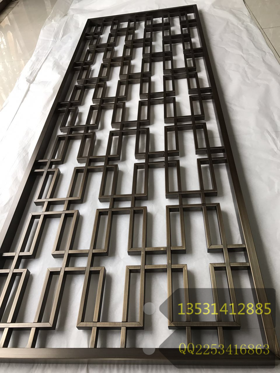 304青古銅不銹鋼屏風(fēng)工藝花格定制