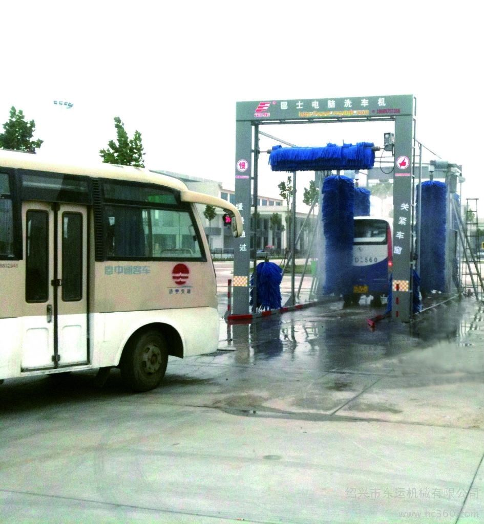 電腦大巴洗車機(jī) 供應(yīng)大巴洗車機(jī) 全自動移動式大巴洗車機(jī) 龍門移動大巴洗車機(jī)價格