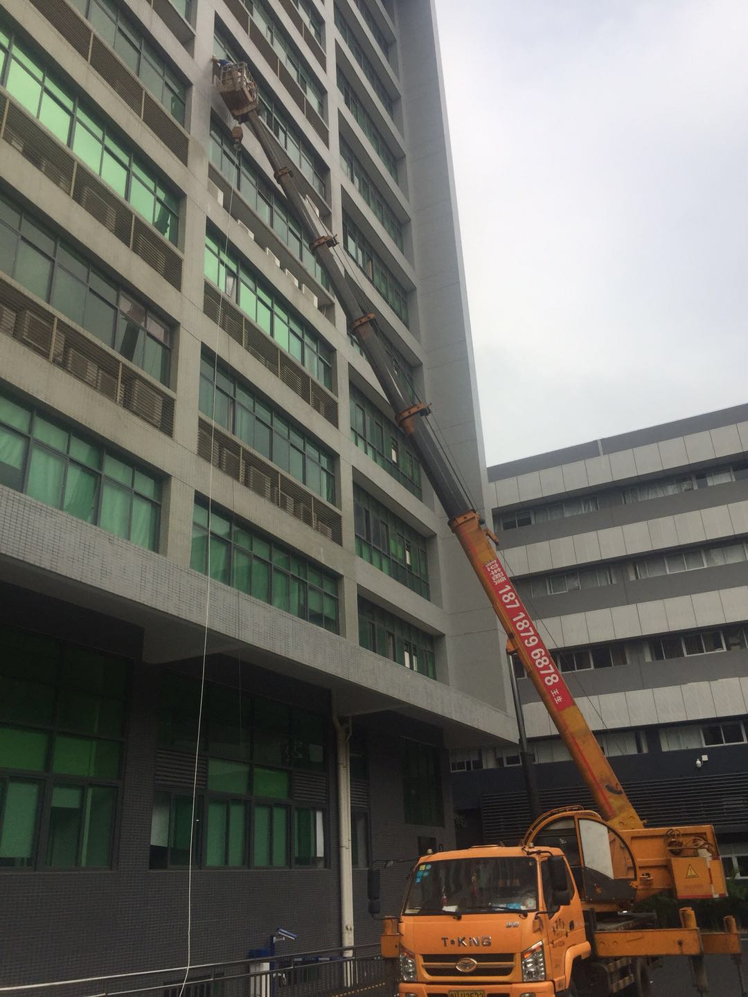 深圳升降車租賃 寶安升降車租賃 寶安升降車租賃公司 福永升降車租賃 福永升降車租賃公司 深圳升降車租賃公司