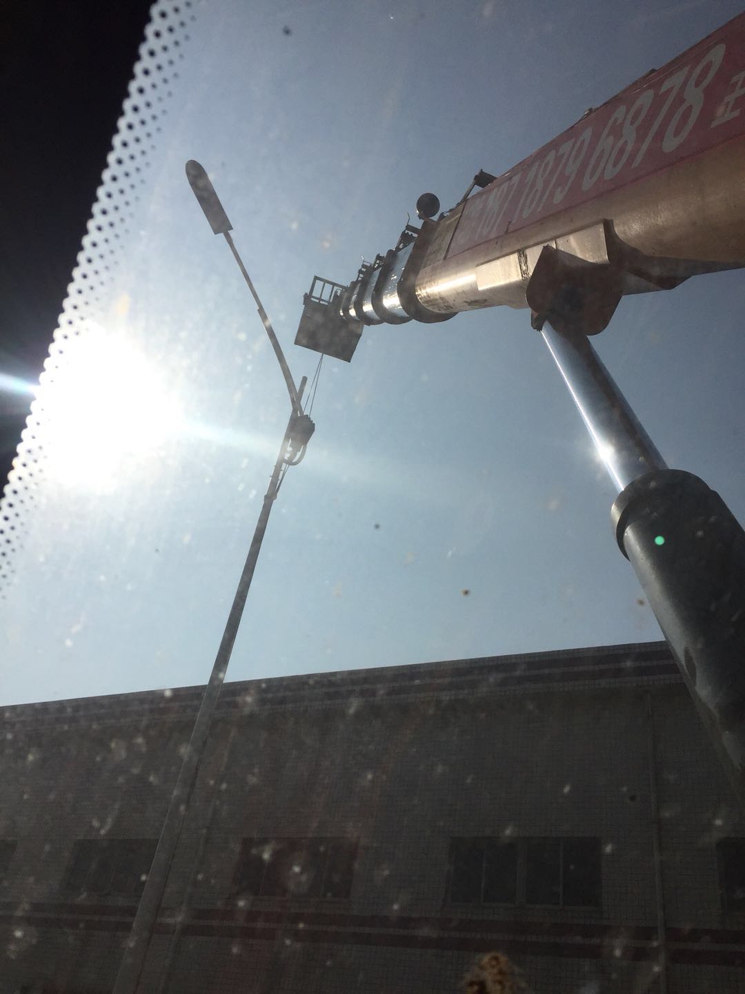 深圳吊車租賃 寶安吊車租賃 福永吊車租賃 羅湖吊車租賃 龍崗吊車租賃 鹽田吊車租賃 深圳吊車租賃聯(lián)系電話 深圳吊車租賃