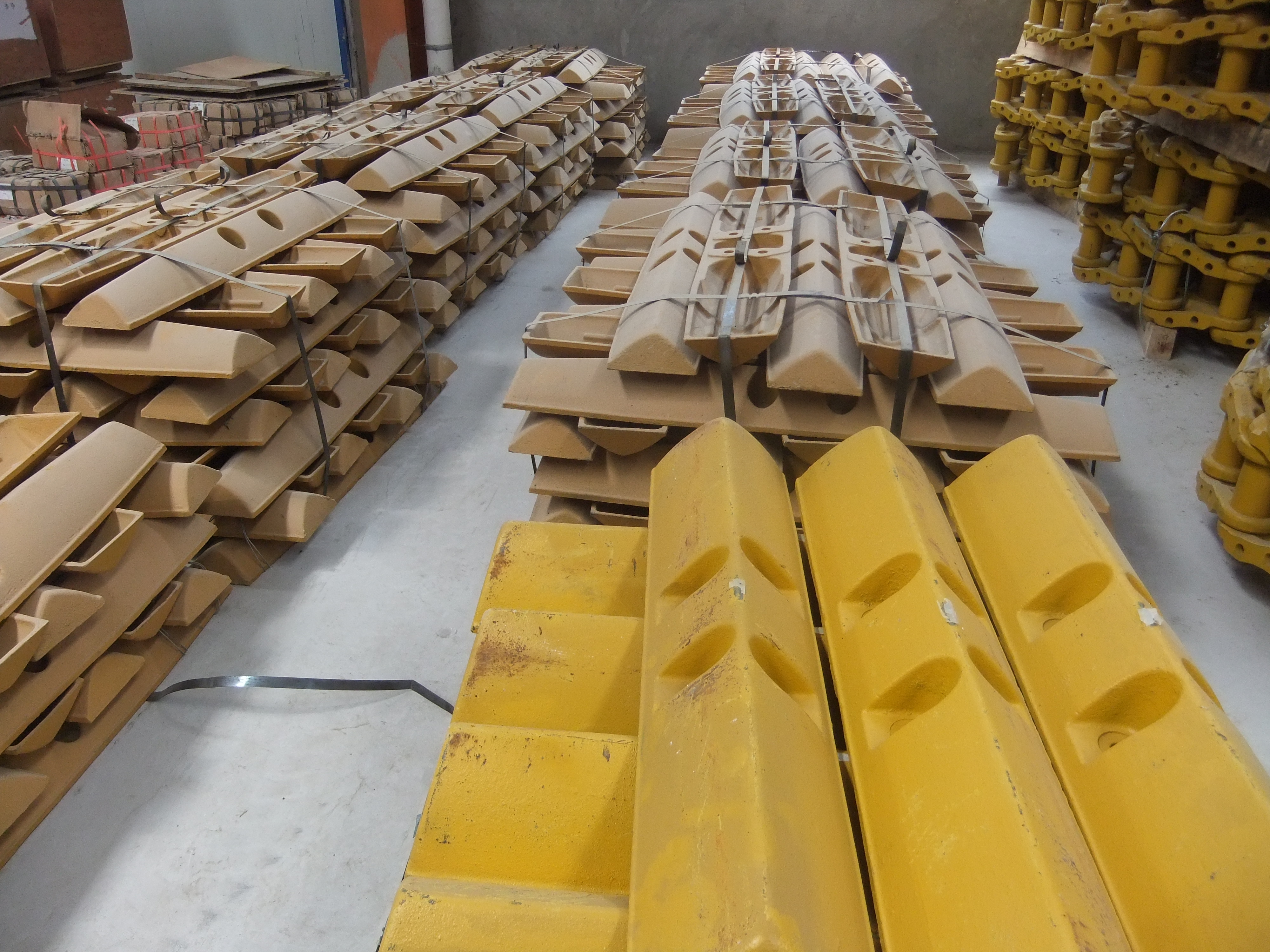 供應(yīng)推土機鏈軌總成 山推推土機鏈軌總成