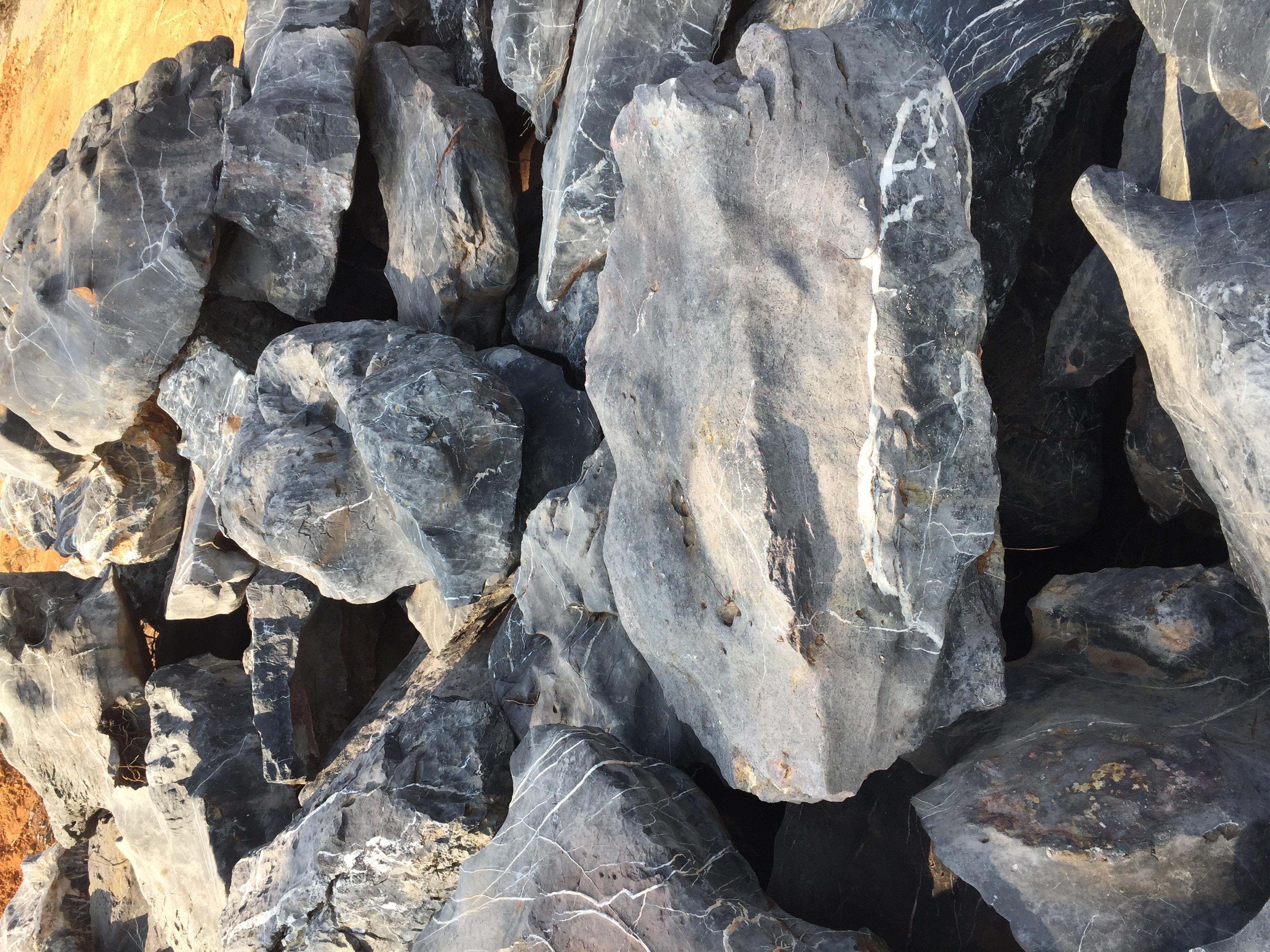 太湖石廠家 太湖石批發(fā) 清遠太湖石 清遠太湖石廠家 太湖石價格 太湖石供應(yīng)商 英德太湖石廠家