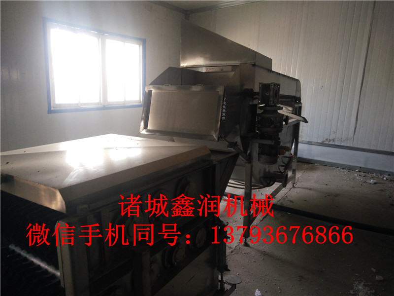 家禽宰殺用電加熱燙脫組合設(shè)備的專業(yè)生產(chǎn)廠家