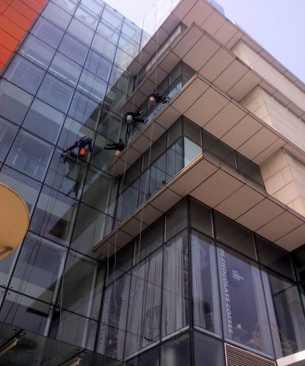 青島嶗山區(qū)保潔公司 嶗山保潔 嶗山附近家政保潔