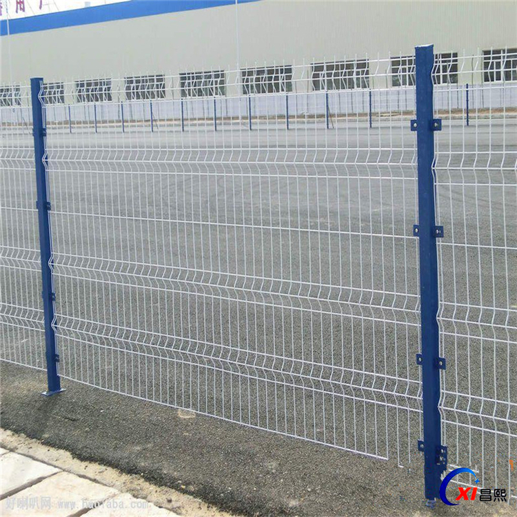 三角折護(hù)欄網(wǎng)@小區(qū)護(hù)欄網(wǎng)@鐵絲圍欄網(wǎng)生產(chǎn)廠家-昌熙網(wǎng)業(yè)