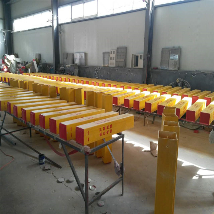 玻璃鋼P(yáng)VC標(biāo)志樁廠家直銷(xiāo) 玻璃鋼P(yáng)VC標(biāo)志樁廠家直銷(xiāo)