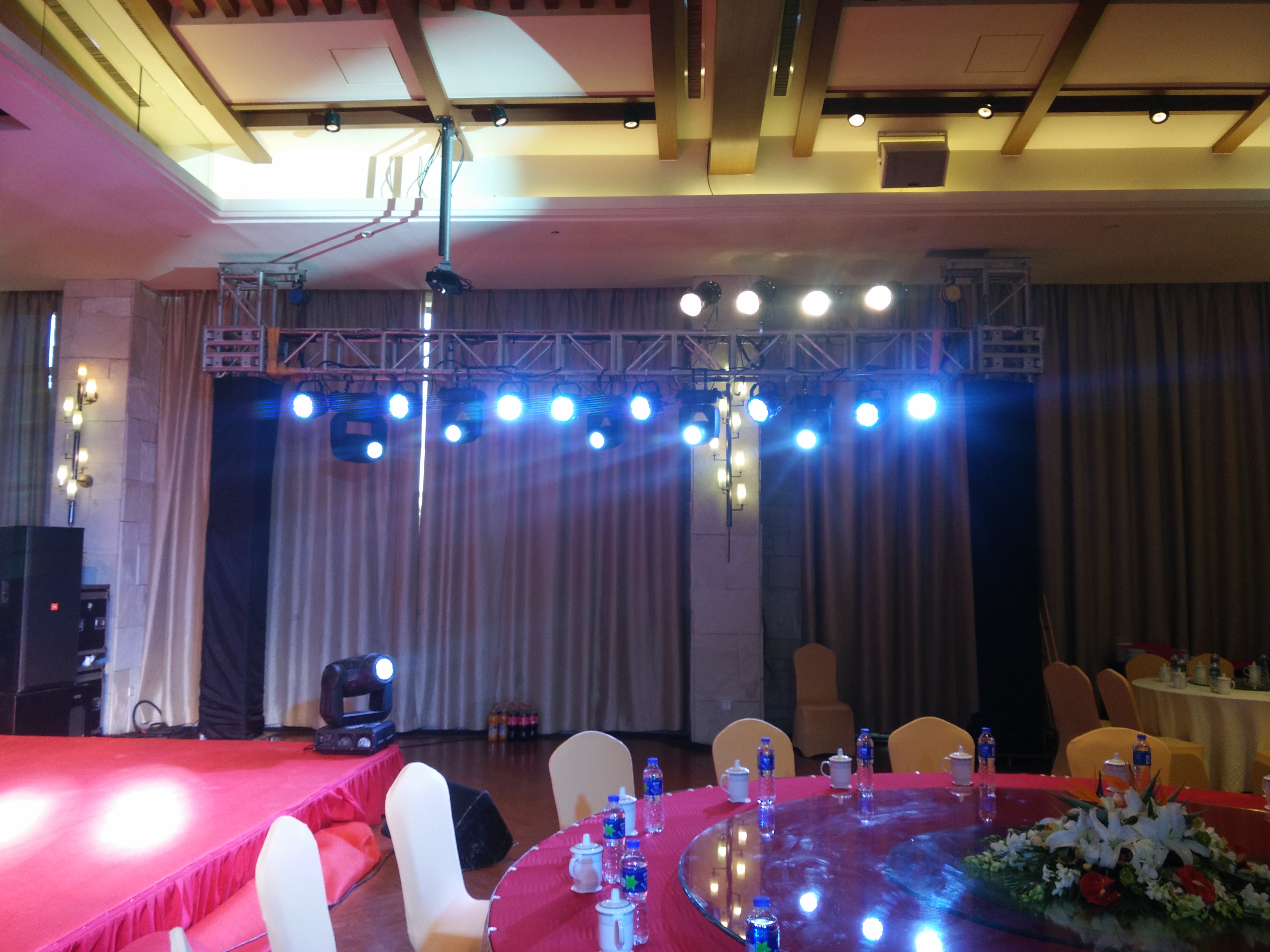 上海開業(yè)慶典舞臺布置公司