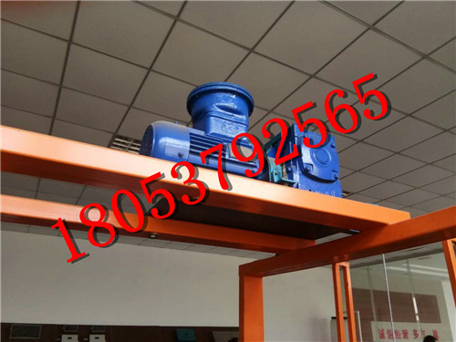 收放絞車可將礦車準(zhǔn)確可靠地攔住