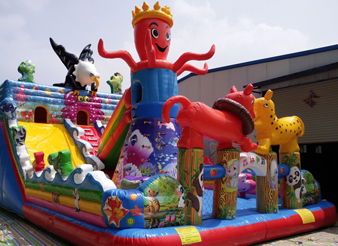 渭南大型充氣娛樂設(shè)備兒童充氣城堡新款多少錢