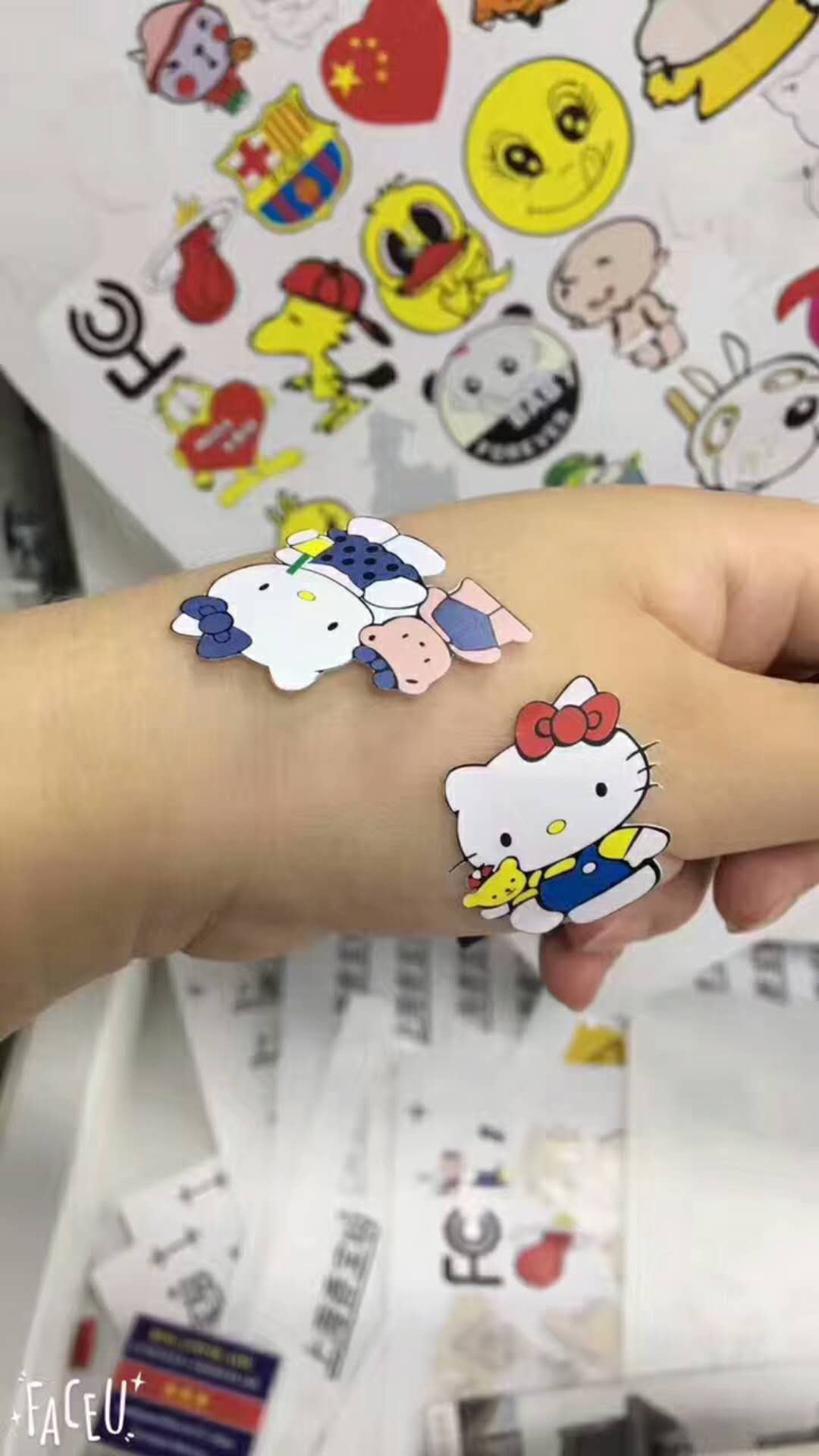 上海香寶不干膠數(shù)字無版模切機寶