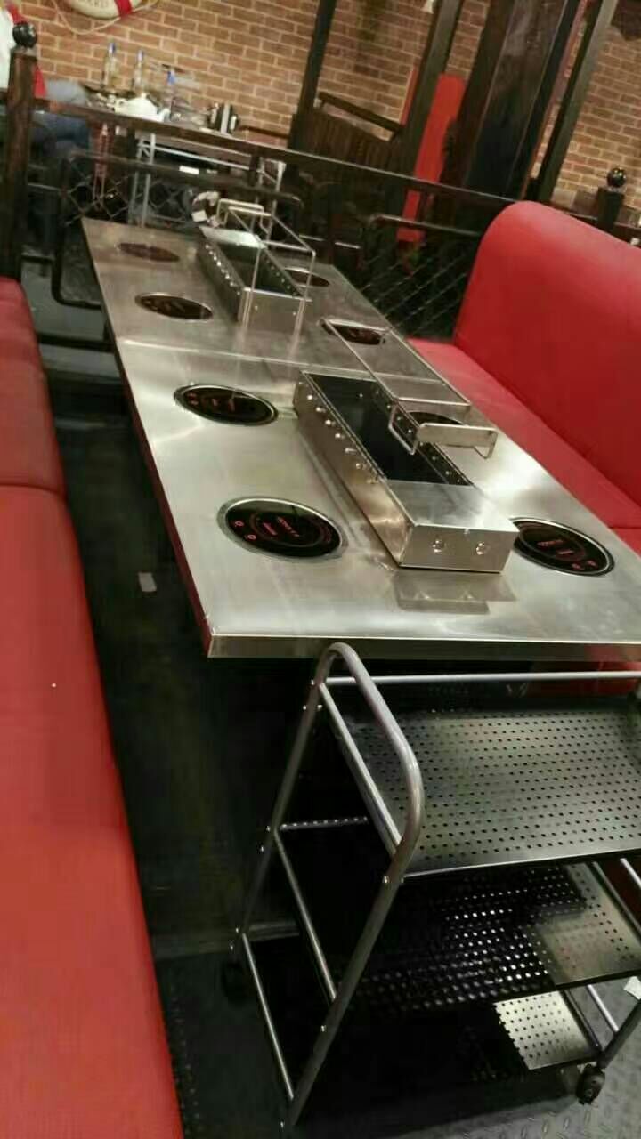 廠家生產(chǎn)無(wú)煙燒烤爐 自動(dòng)翻轉(zhuǎn)燒烤爐 電烤爐 無(wú)煙環(huán)保自助燒烤爐