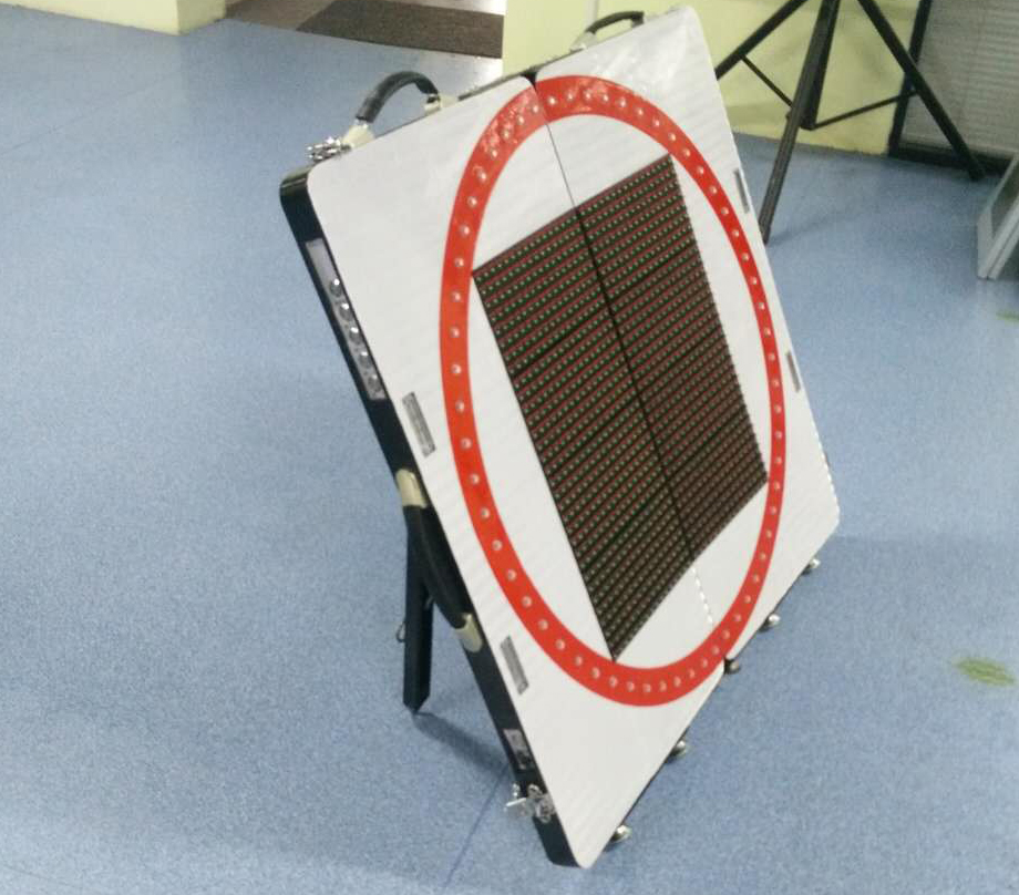 太陽能便捷式折疊顯示屏，移動(dòng)可折疊手提屏