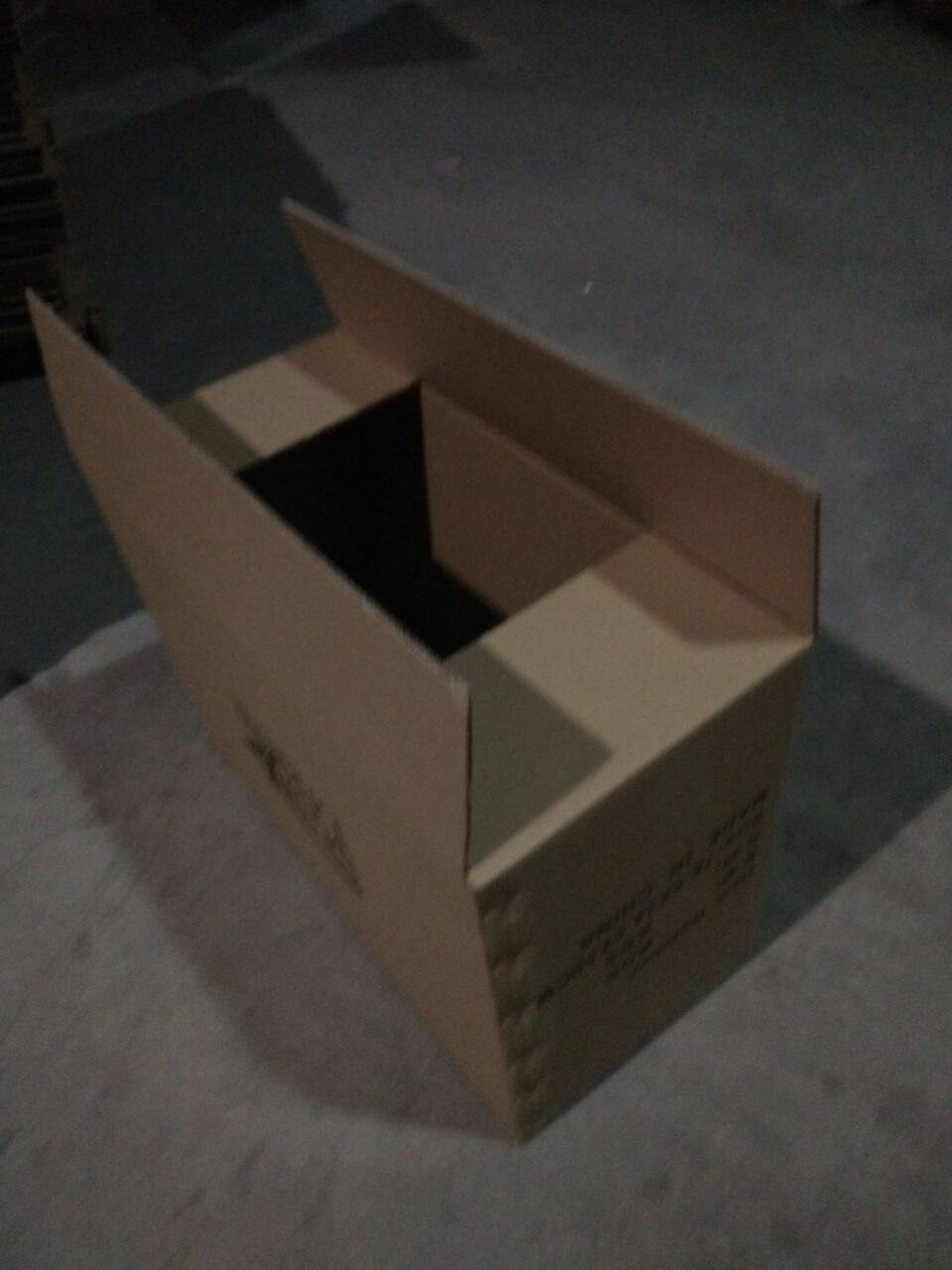 快遞搬家打包裝紙箱定做收納-三層五層-七層紙箱-可按要求定制批發(fā)-紙箱批發(fā) -包郵 佛山紙箱廠批發(fā)