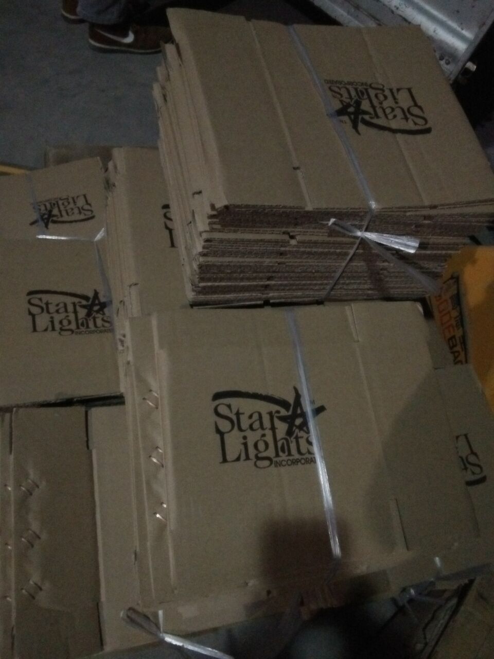 佛山南海紙箱廠-快遞搬家紙箱-打包裝紙箱定做收納-三層五層紙箱-七層紙箱-可按要求定制批發(fā)- 佛山南海紙箱廠商