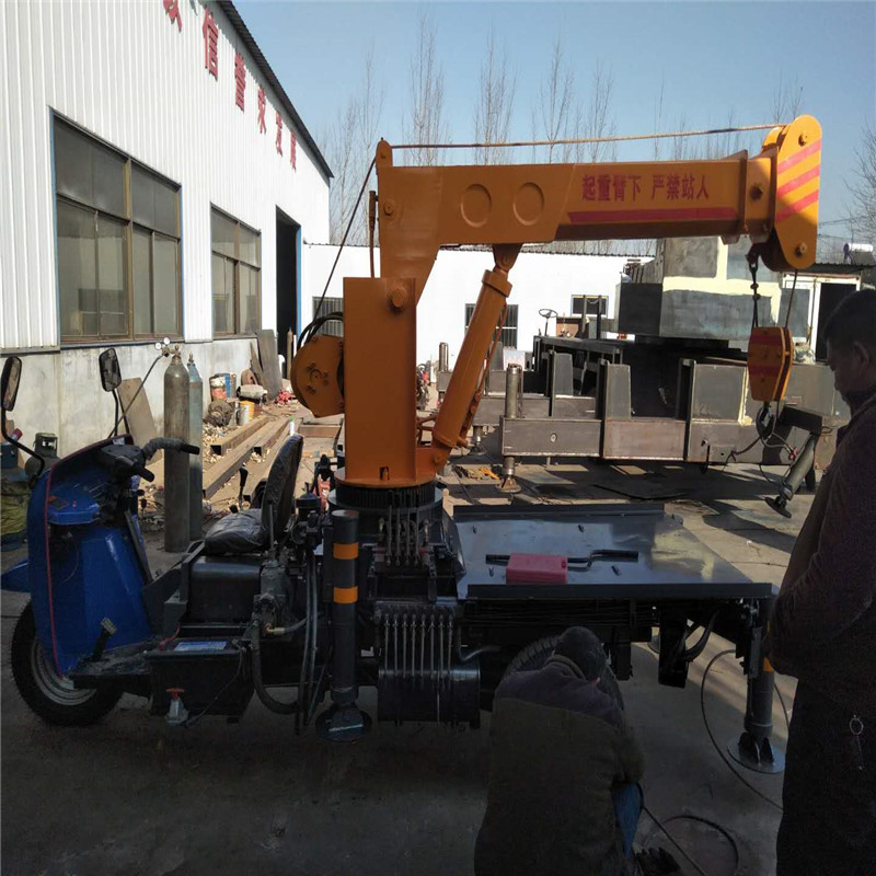 三輪樹木吊運機 三輪改裝樹木吊運機