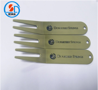 廠家定制金屬球叉批發(fā) 廣州果嶺叉定做廠家 古青銅色高爾夫球叉定制  深圳果嶺叉廠家